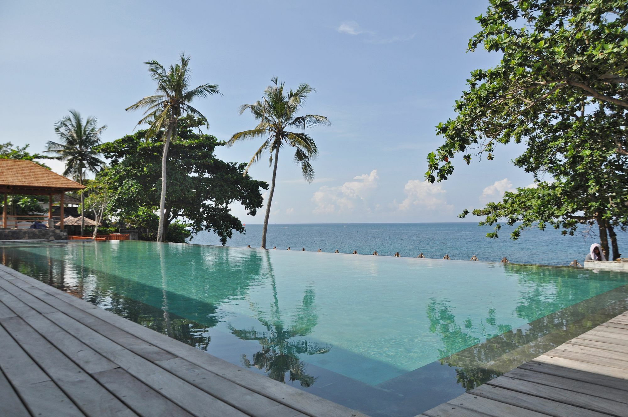 Rajavilla Lombok - Seaside Serenity Senggigi