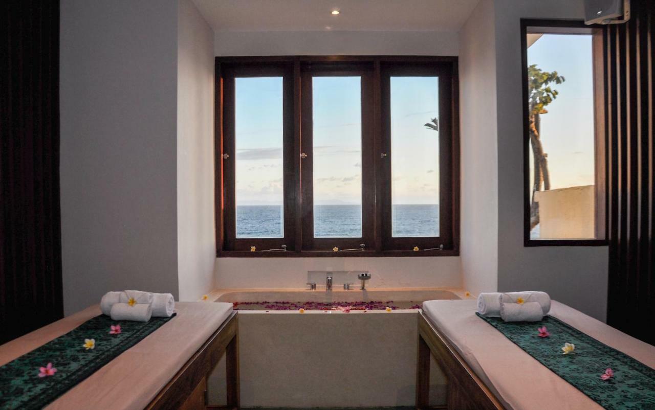 Rajavilla Lombok - Seaside Serenity Senggigi